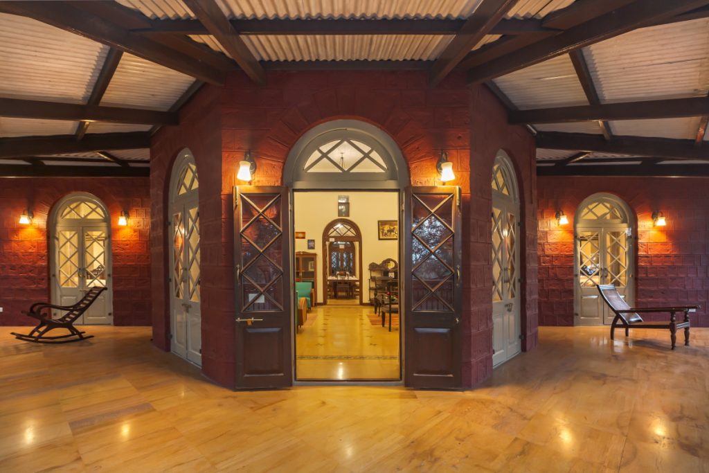 Entrance of the villa, arc shaped doors